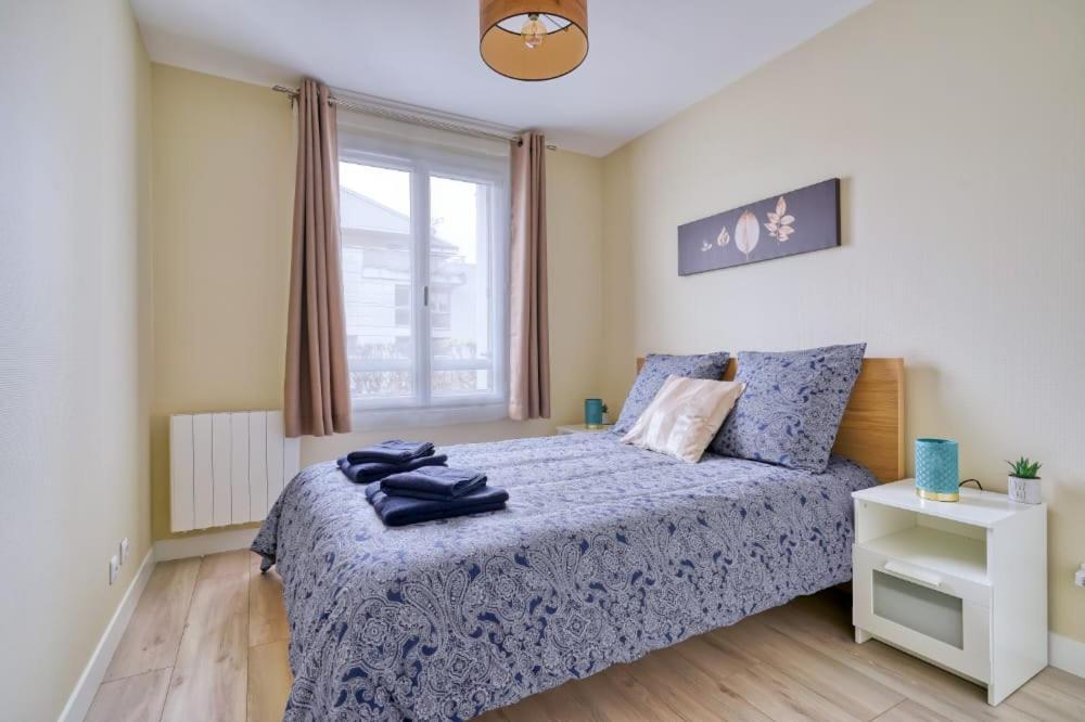 Logement Sarah Courcouronnes Dış mekan fotoğraf